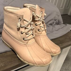 Sperry Women's Light Pink Winter Boots